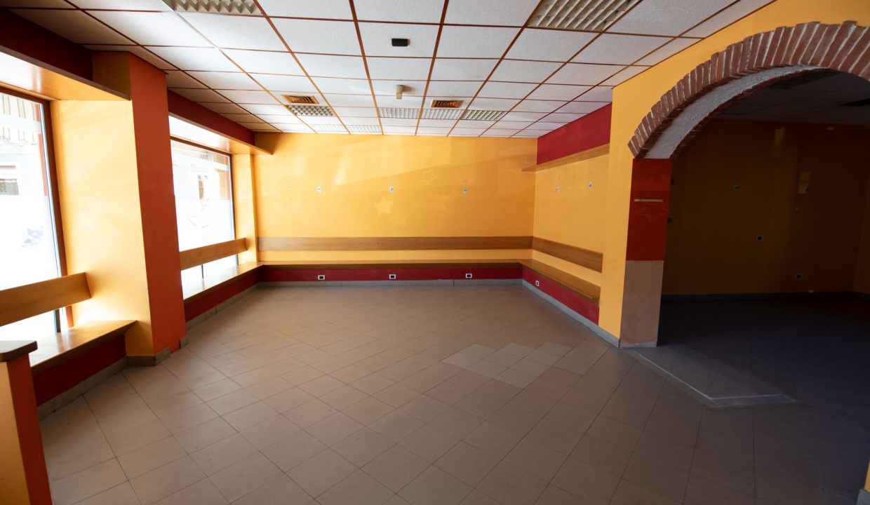 sala-fronte+retro
